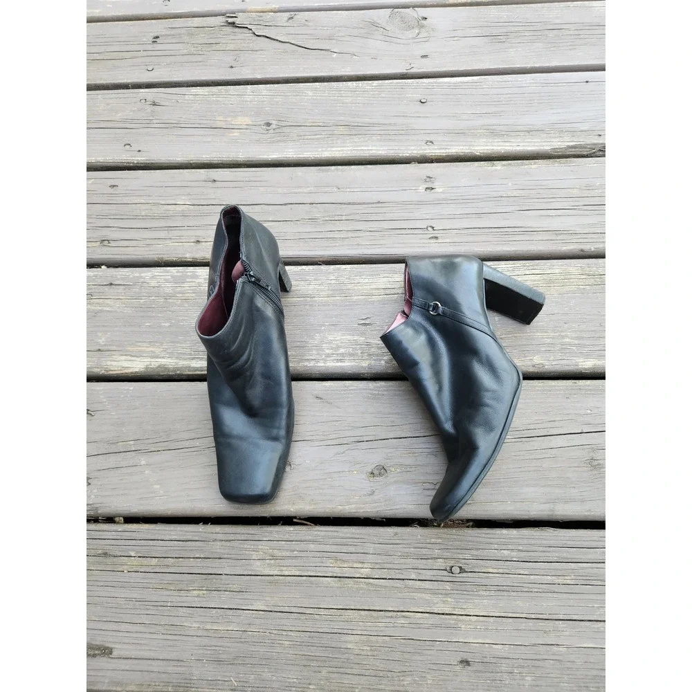 Vintage 90s Bandolino Urbane Ankle Boots Black Leather Square Toe Block Heel 9.5
